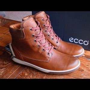 ecco chase boots